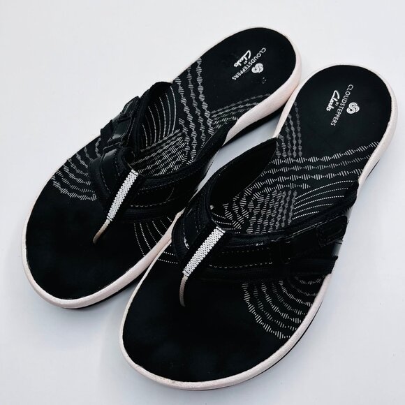 Clarks Shoes - SIZE 10 Clarks Cloudsteppers Breeze Sea Black Patent Flip Fllops